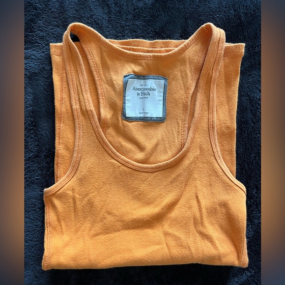 ✨vintage✨ orange Abercrombie & Fitch racerback tank top - Picture 2 of 4